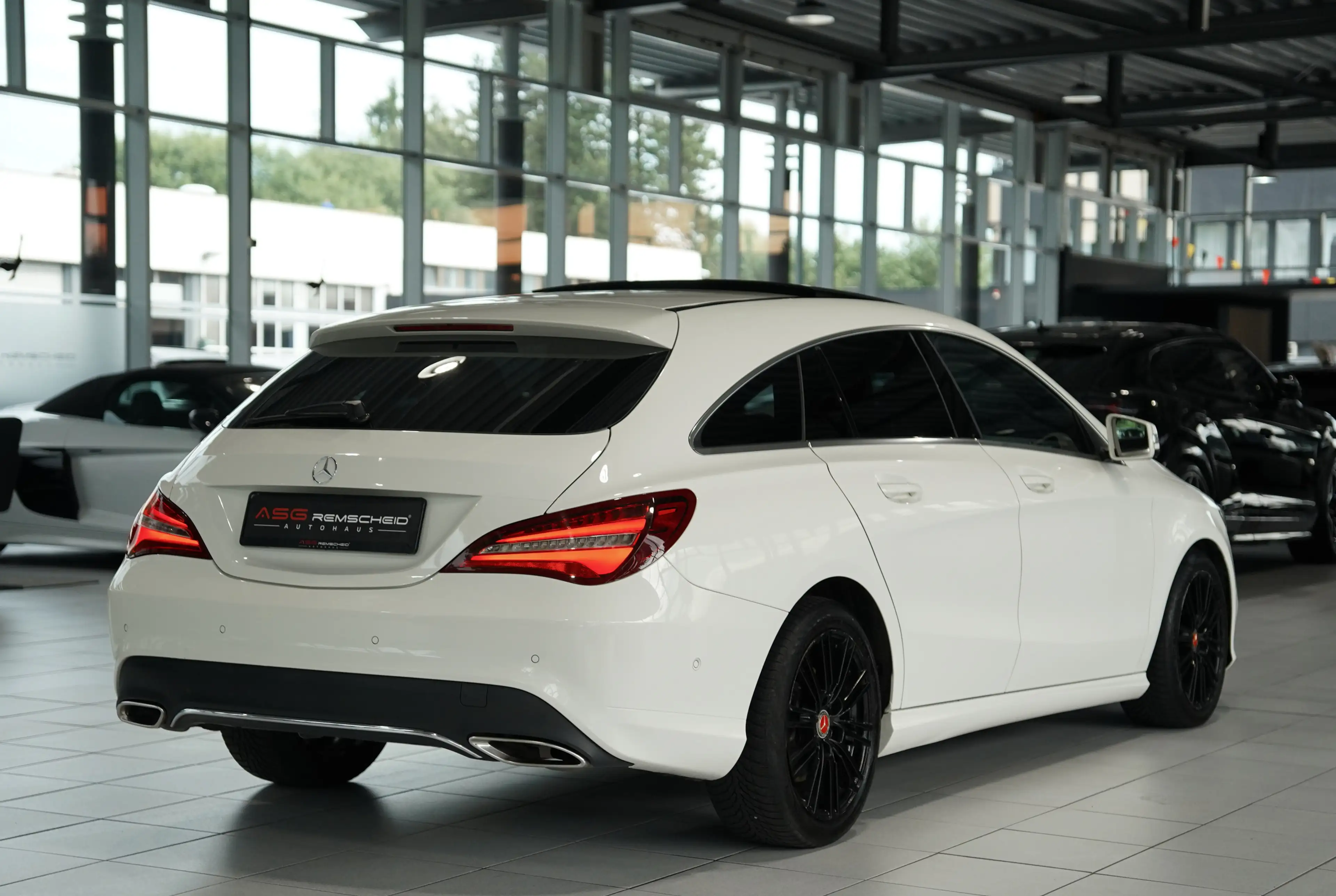Mercedes-Benz CLA 220 4M Urban *18 *Pano*Navi — photo 7