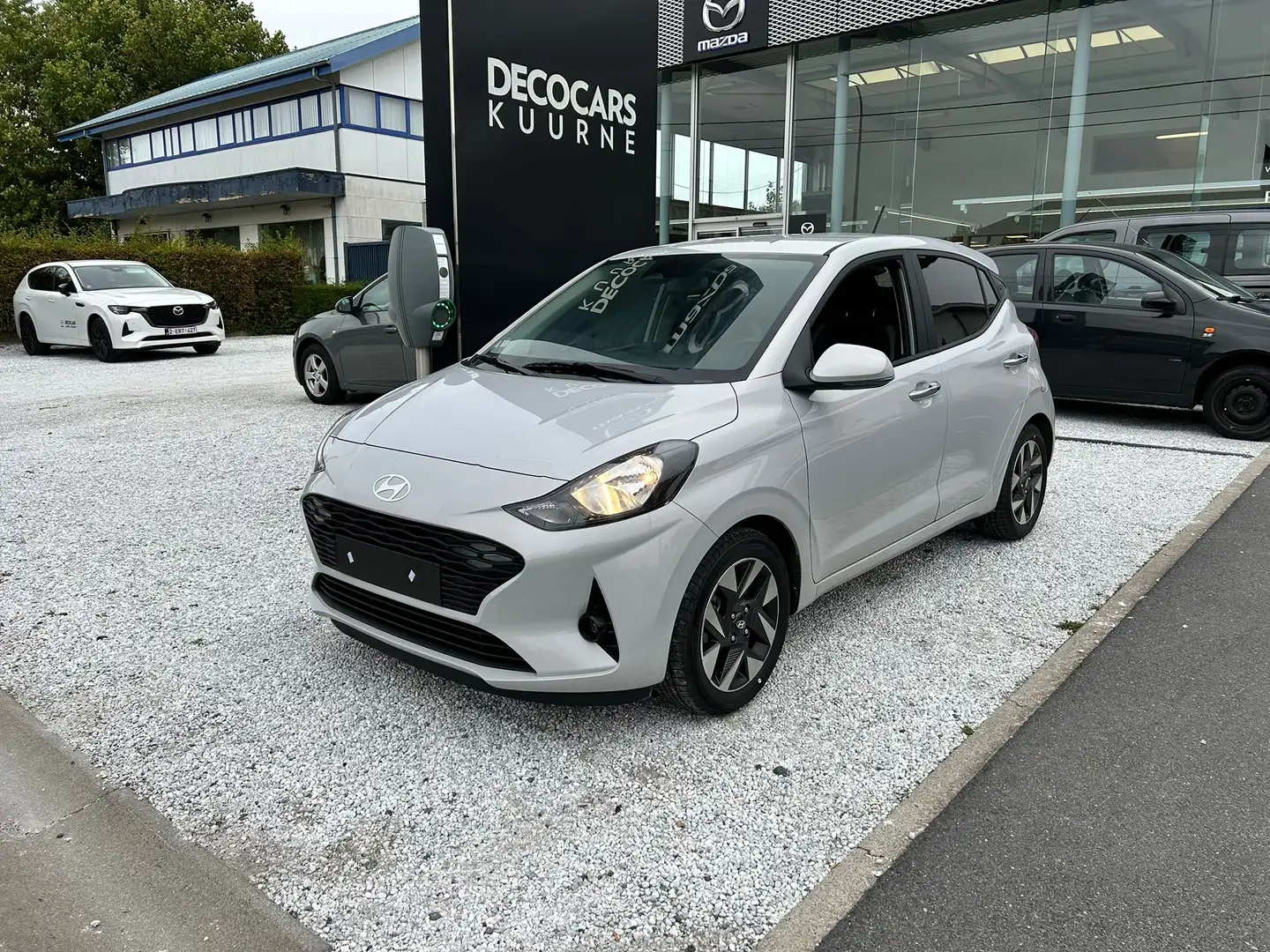 Hyundai i10 i10 1.0 AUTOMAAT/ Camera/Carplay/airco/Navi Argent - 1