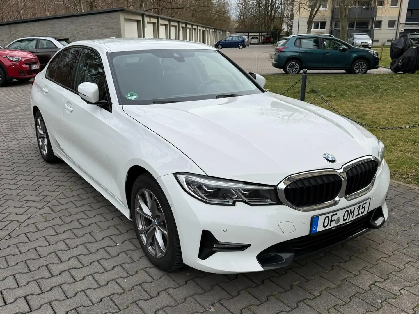 BMW 318 318d Aut. Sport Line Innovationspaket Weiß - 2