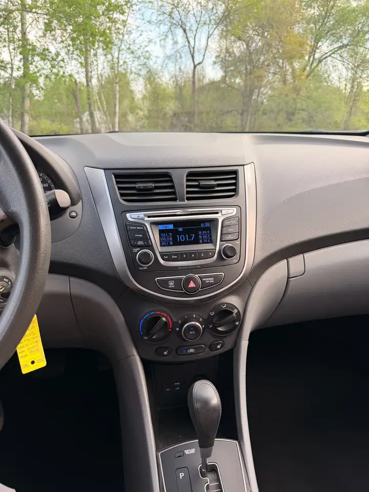 Hyundai ACCENT снимка Hyundai ACCENT