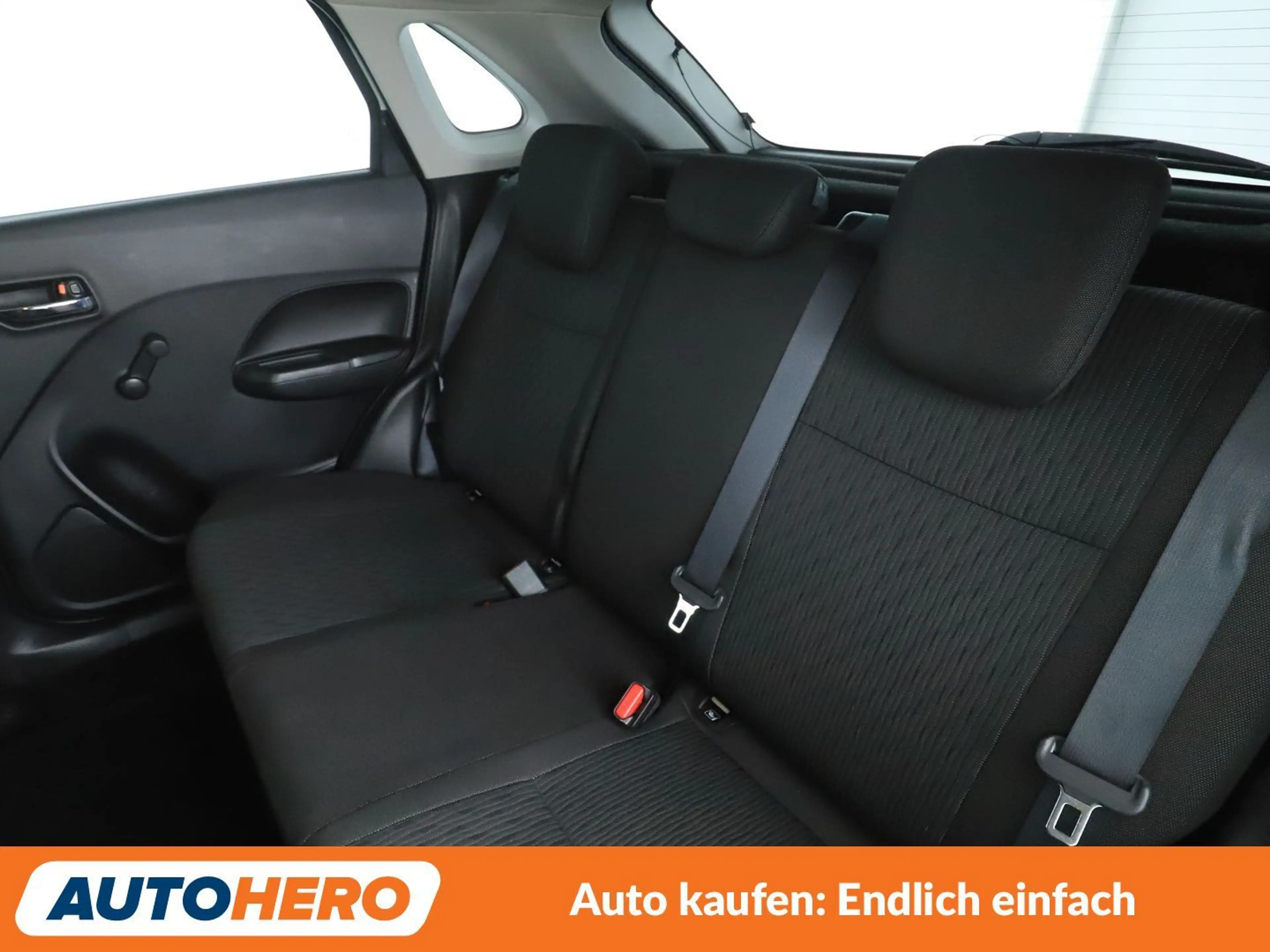 Suzuki Baleno 1.2 DualJet Club *PDC*SHZ* — photo 14