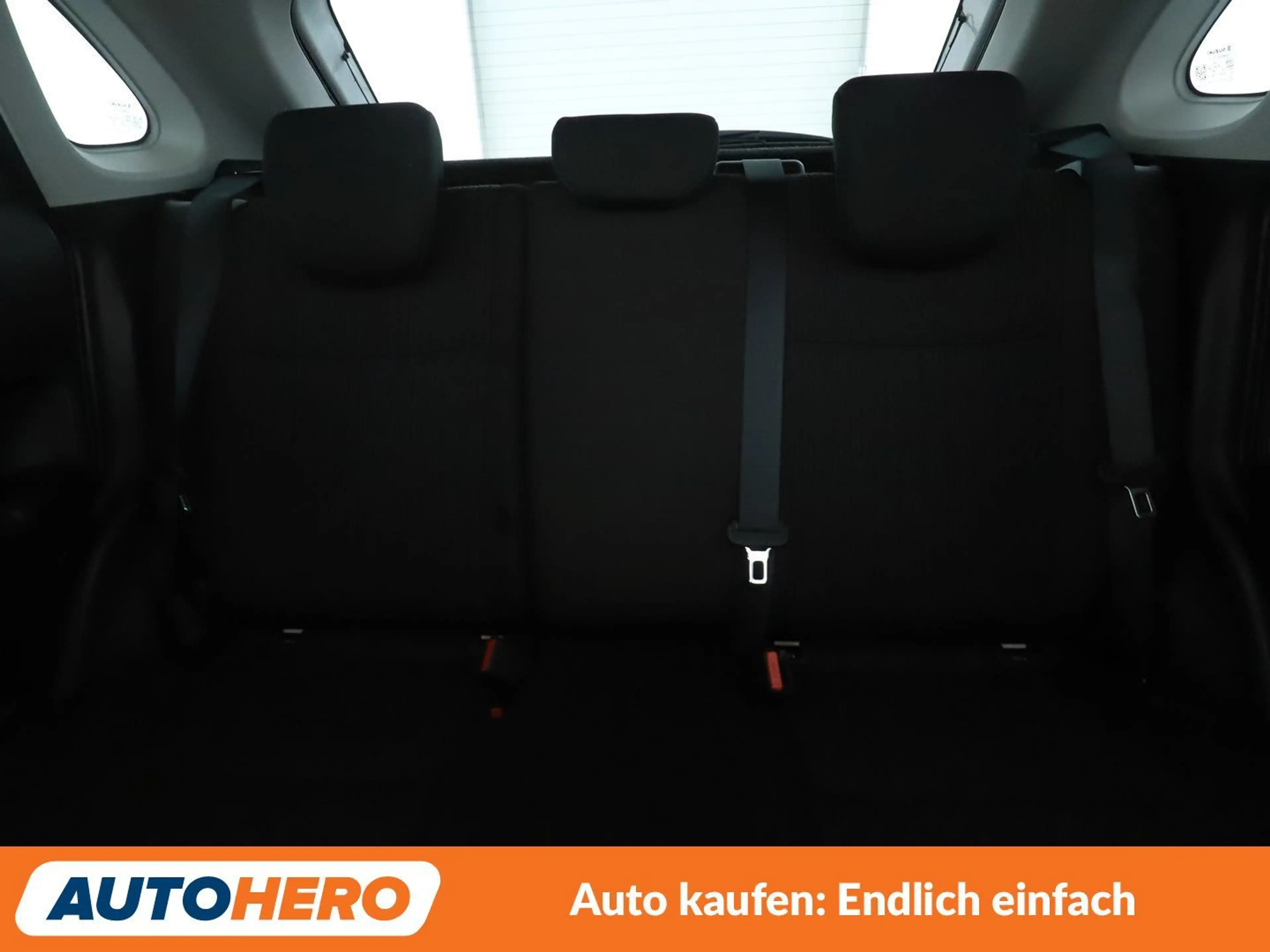 Suzuki Baleno 1.2 DualJet Club *PDC*SHZ* — photo 15
