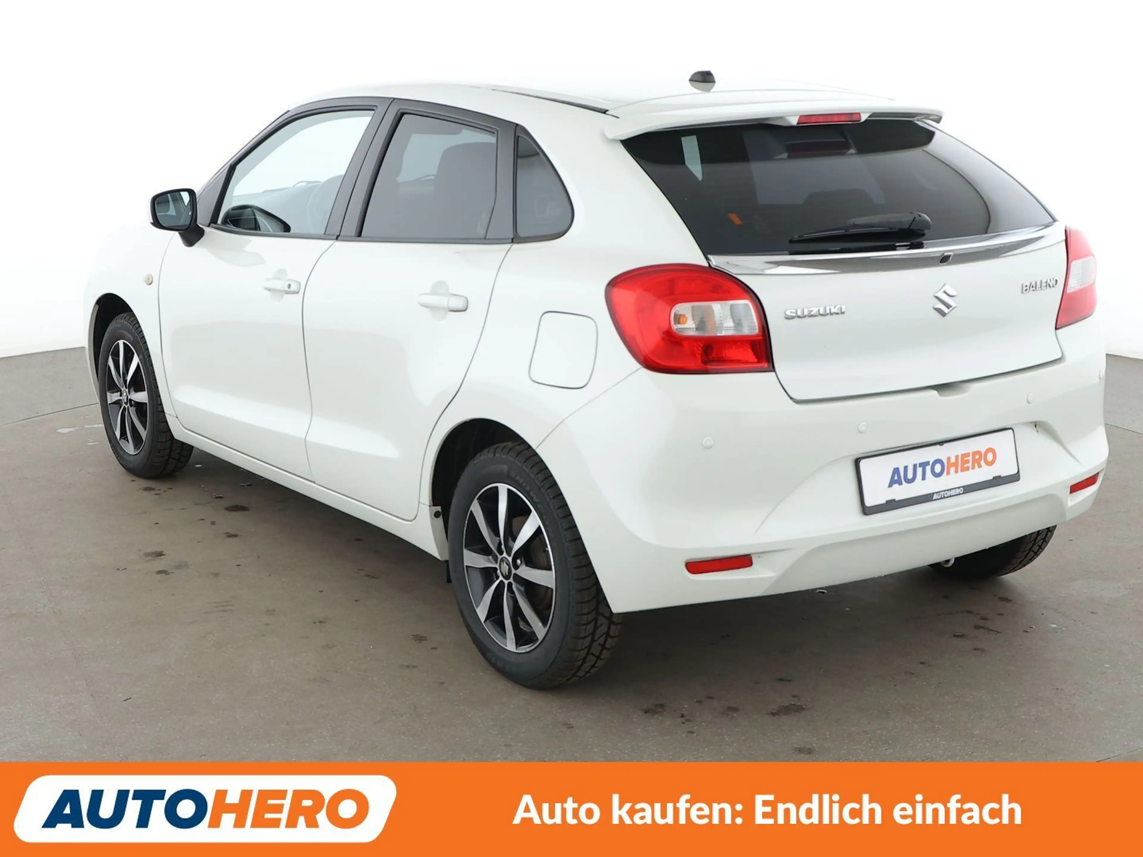 Suzuki Baleno 1.2 DualJet Club *PDC*SHZ* — photo 4