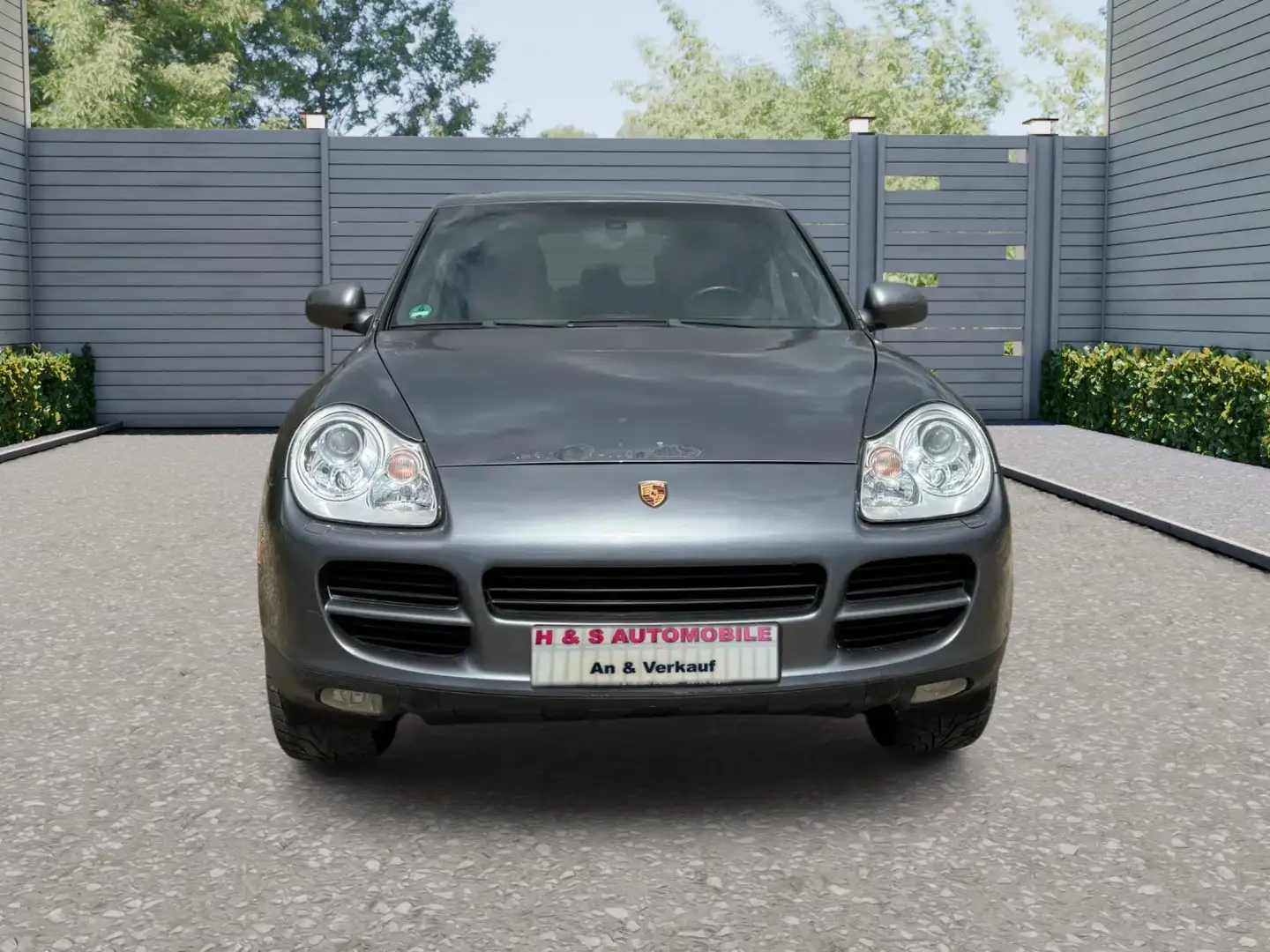 Porsche Cayenne S Grau - 2