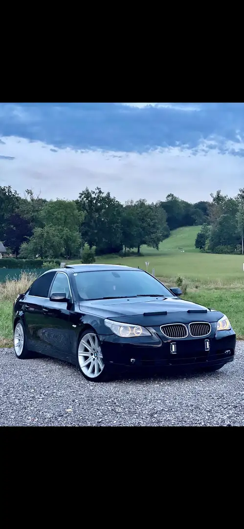 BMW 545 545i - 2