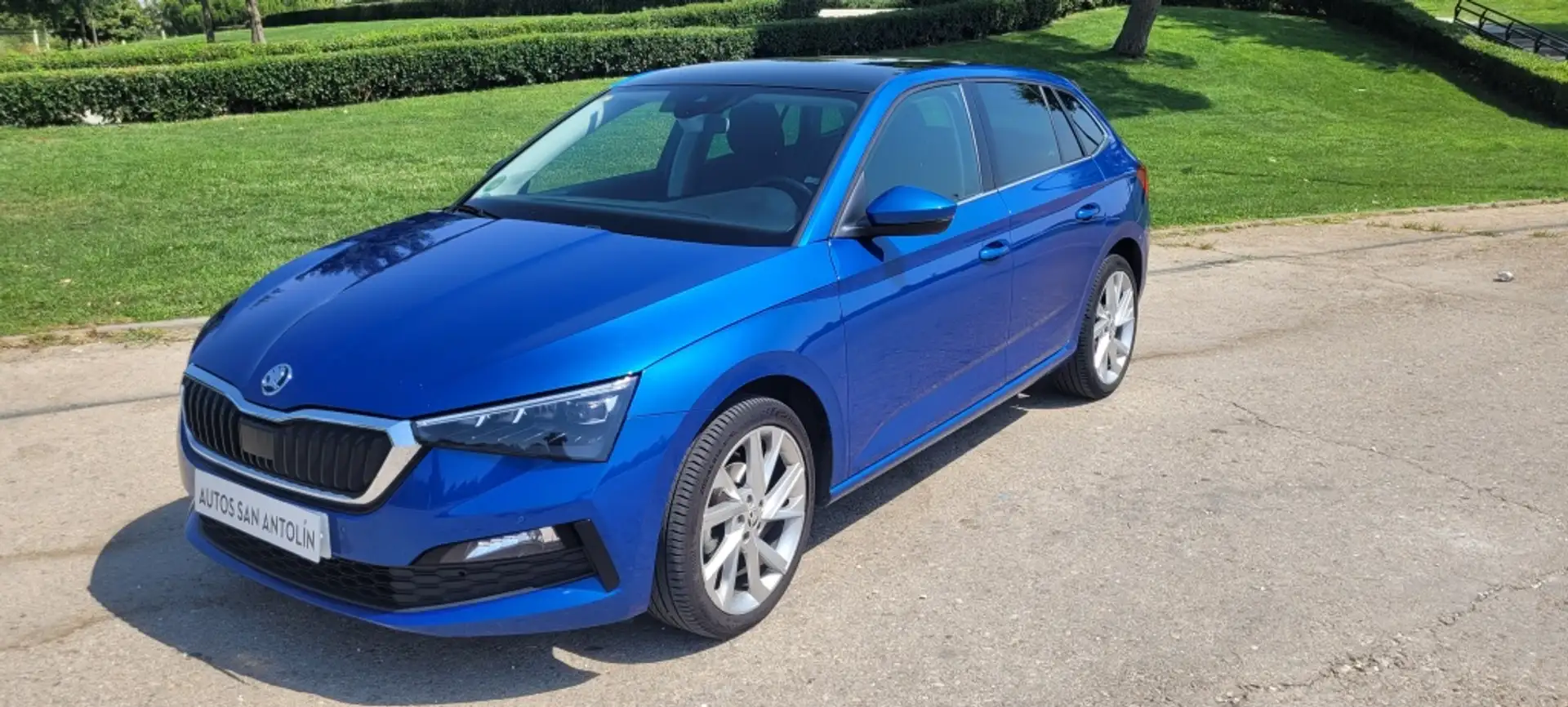 Skoda Scala 1.6 TDI Style DSG 85kW Bleu - 1