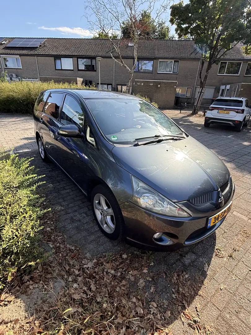 Mitsubishi Grandis 2.4-16V Intense NIEUWE APK Grau - 2