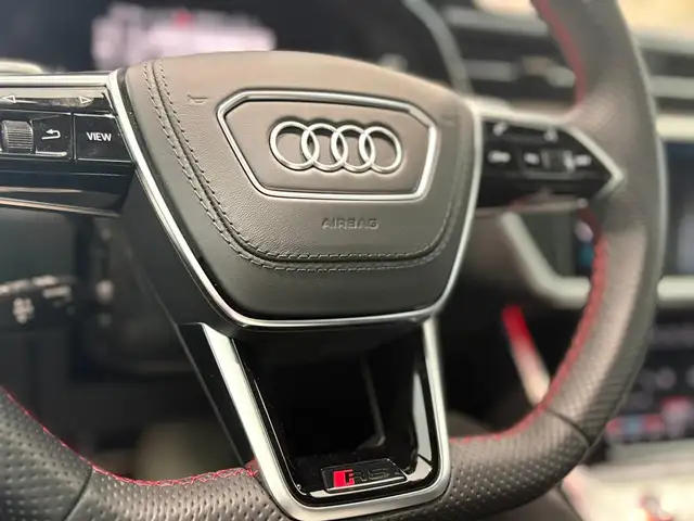 Audi RS6 view 13