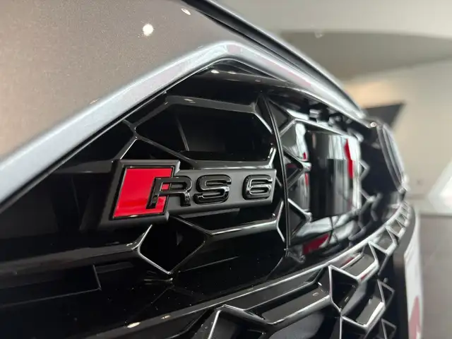 Audi RS6 view 22