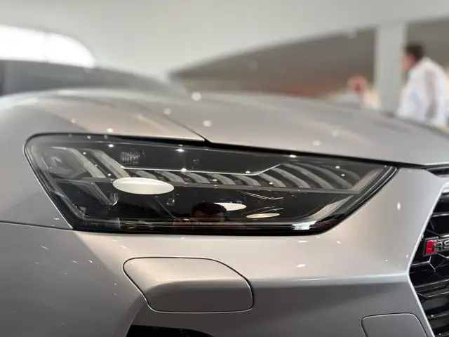 Audi RS6 view 23