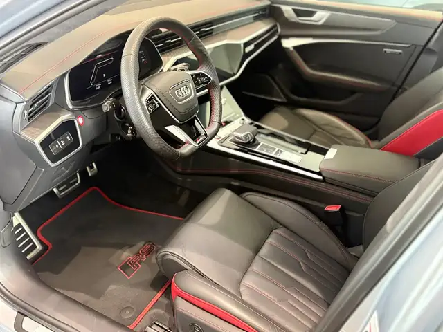 Audi RS6 view 9