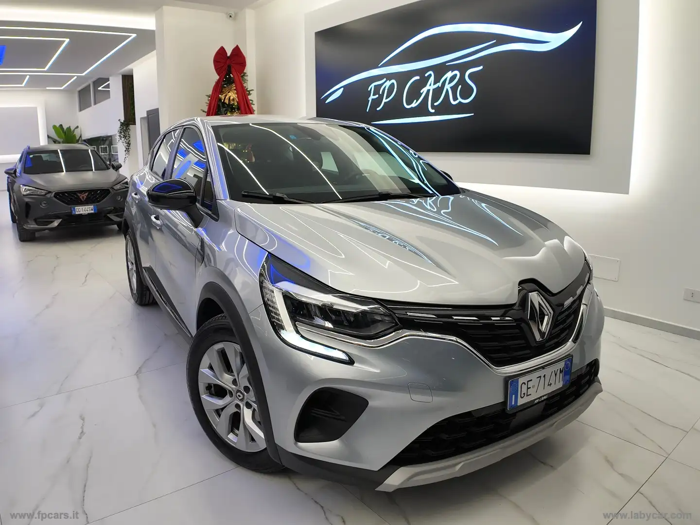 Renault Captur Blue dCi 8V 115 CV EDC Init. Par. Grau - 1