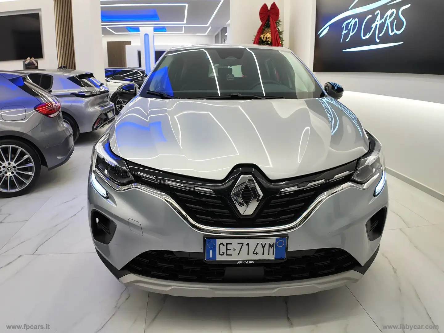 Renault Captur Blue dCi 8V 115 CV EDC Init. Par. Grau - 2