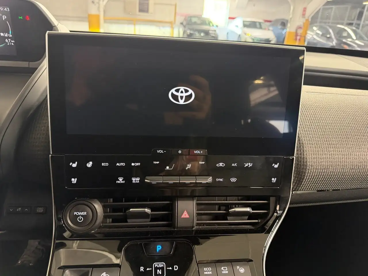Toyota bZ4X снимка Toyota bZ4X