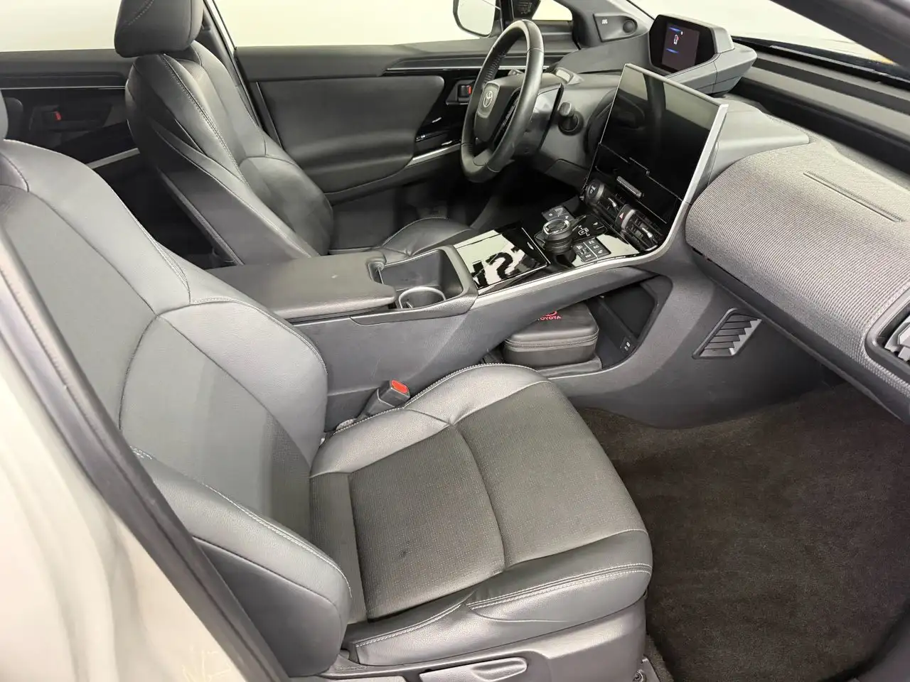 Toyota bZ4X снимка Toyota bZ4X