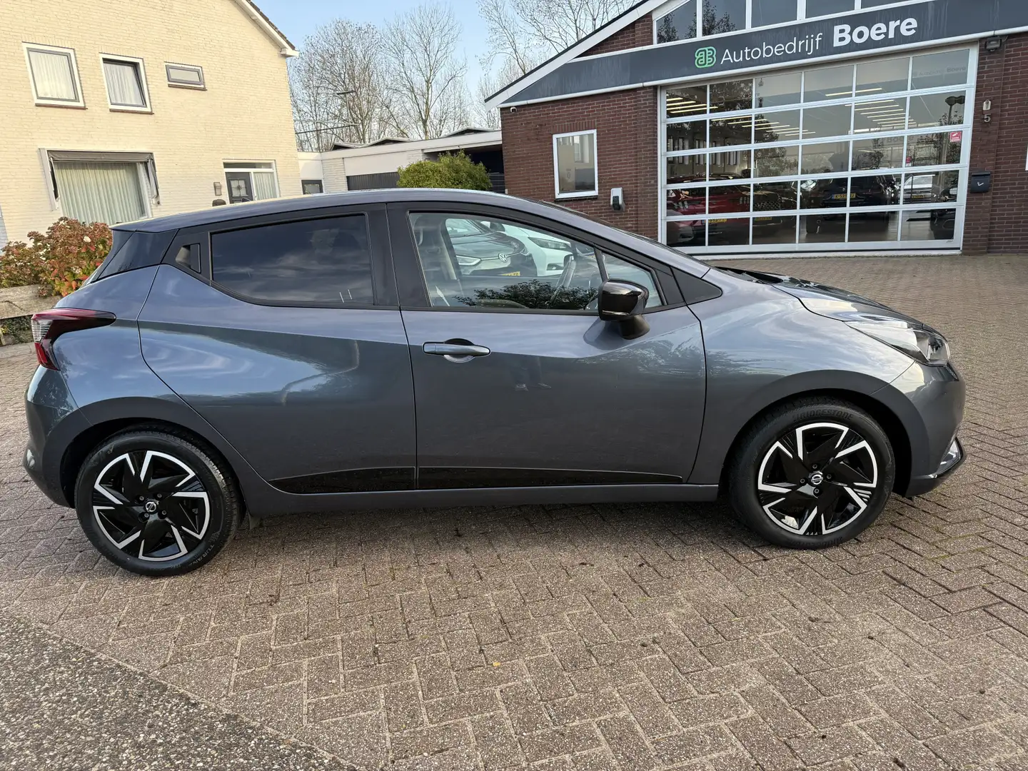 Nissan Micra 1.0 IG-T N-Design Nl. Auto, 46036km, Navi, 16''Lmv Grijs - 2