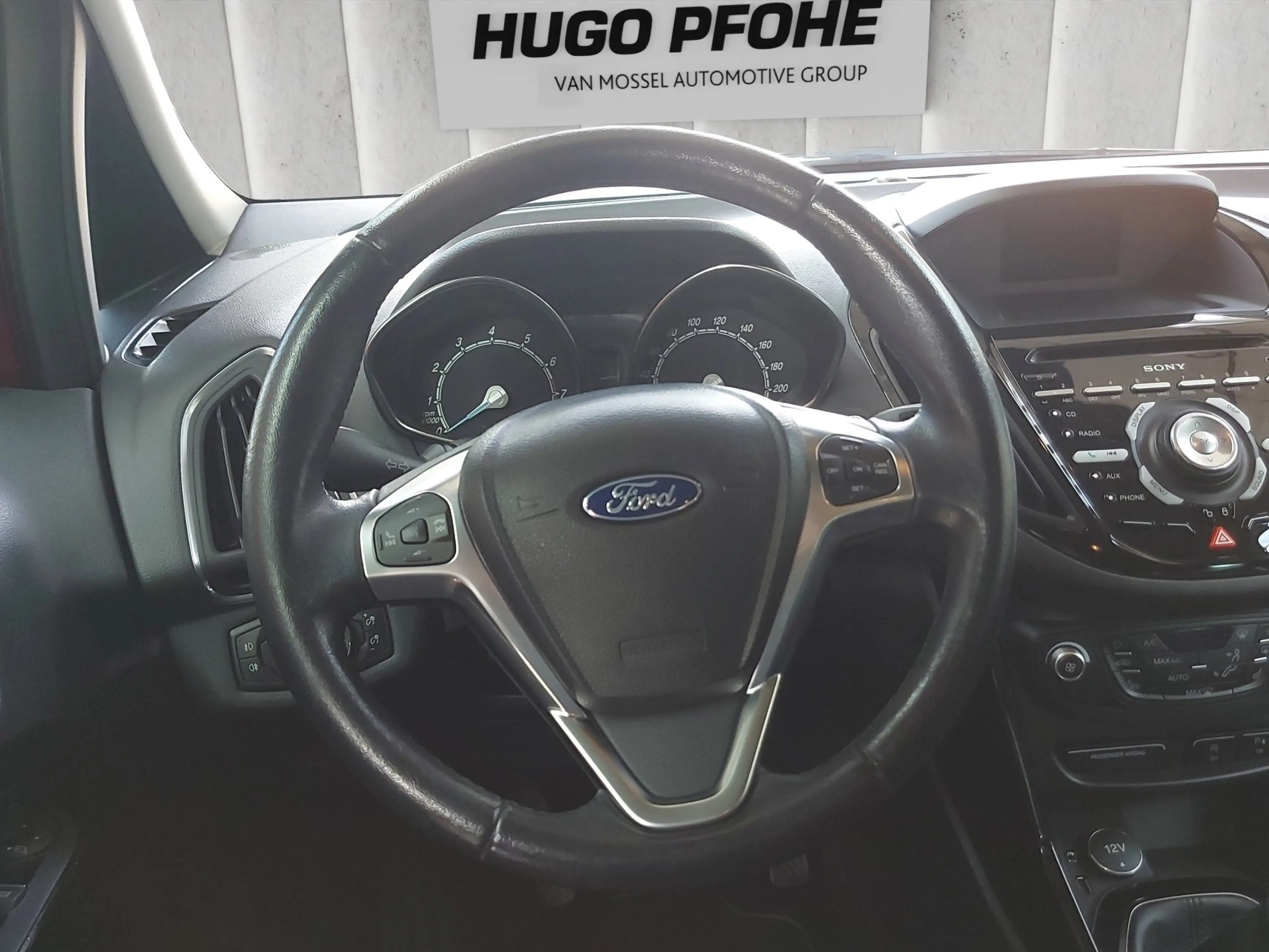 Ford B-Max 1.0 EcoBoost Titanium — photo 13