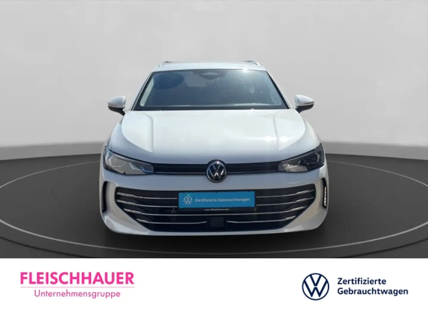 Volkswagen Passat Variant 1.5 eHybrid Business AHK Keyless Weiß - 2