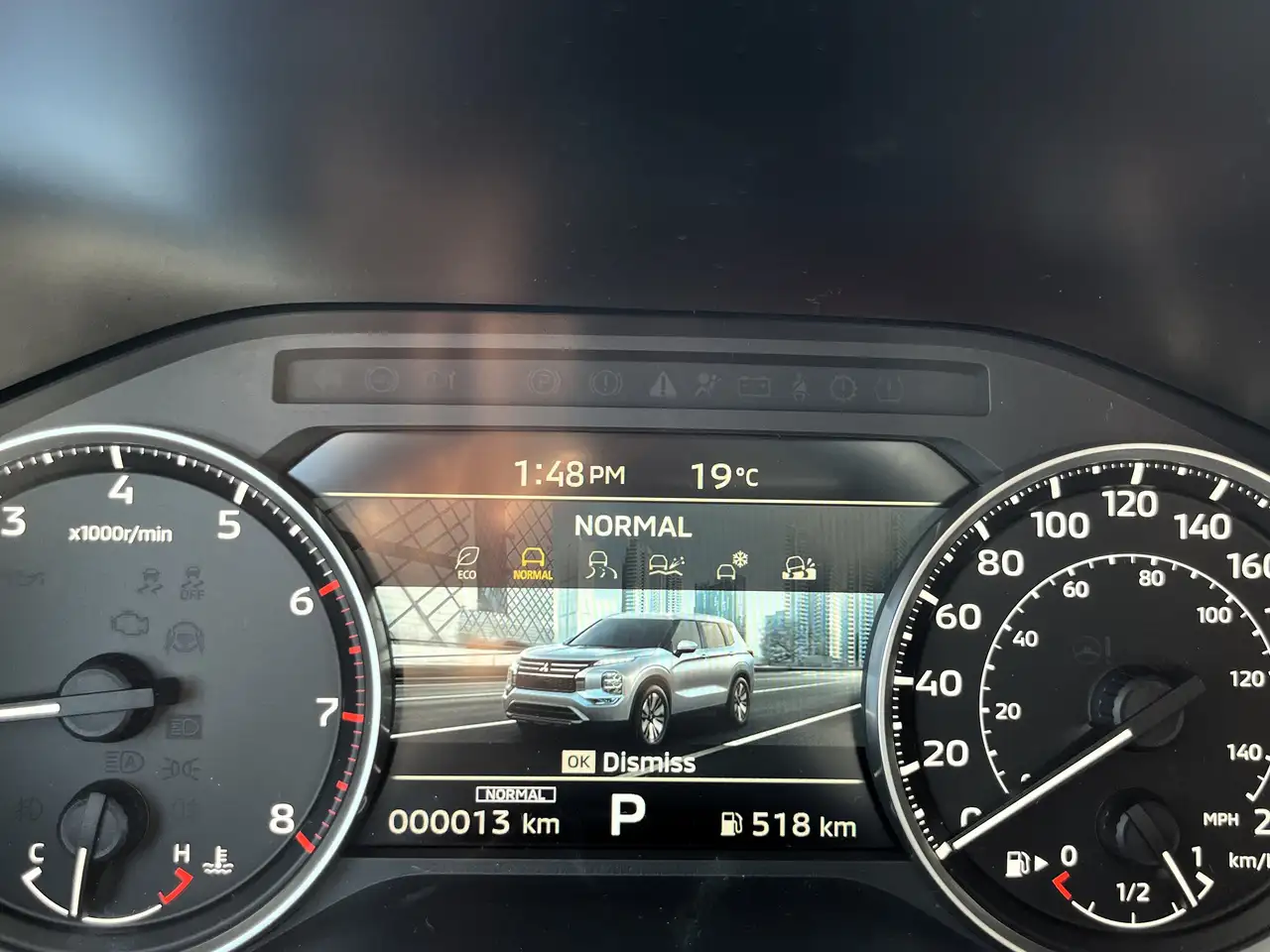 Mitsubishi Outlander снимка Mitsubishi Outlander