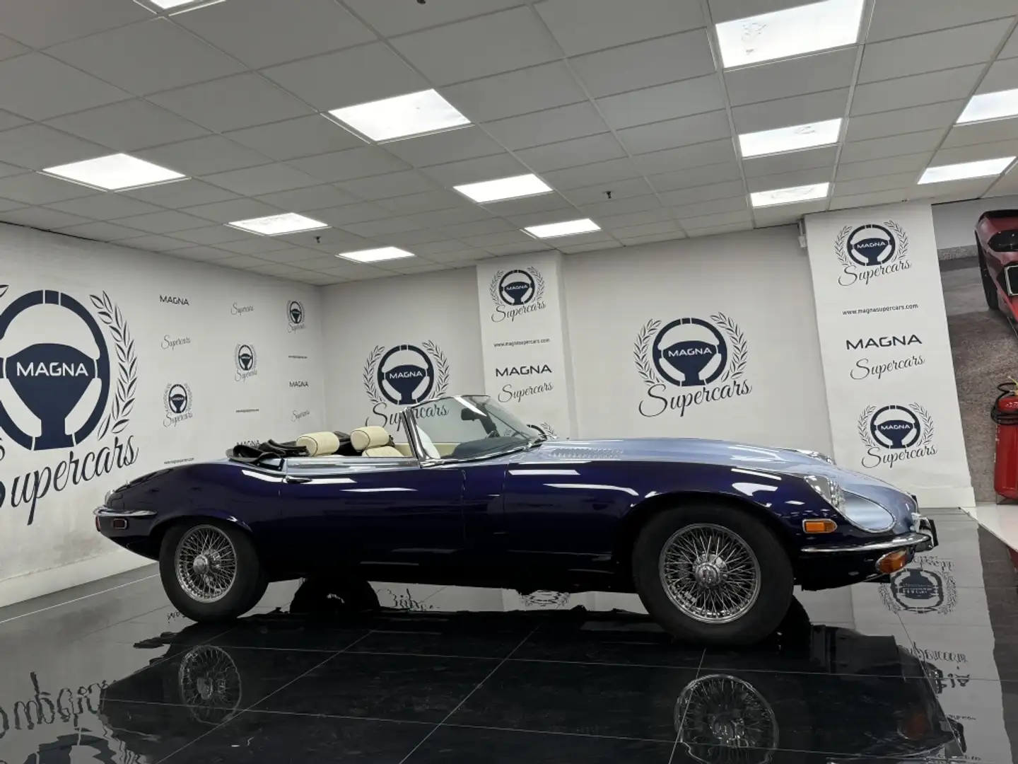 Jaguar E-Type V12 S3 Roadster Albastru - 2