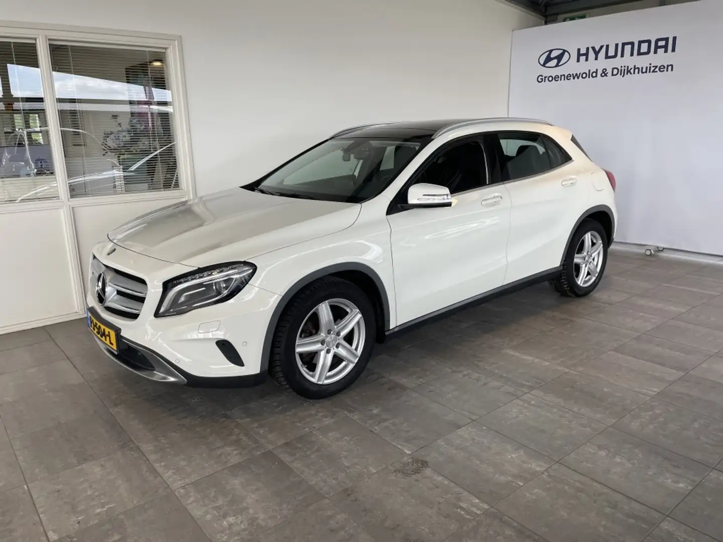 Mercedes-Benz GLA 200 Ambition Bianco - 2