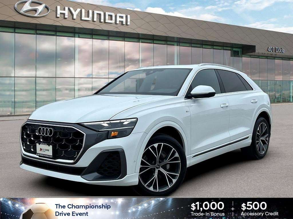 2025 Audi Q8 Progressiv | Leather | Moonroof | Accident Free