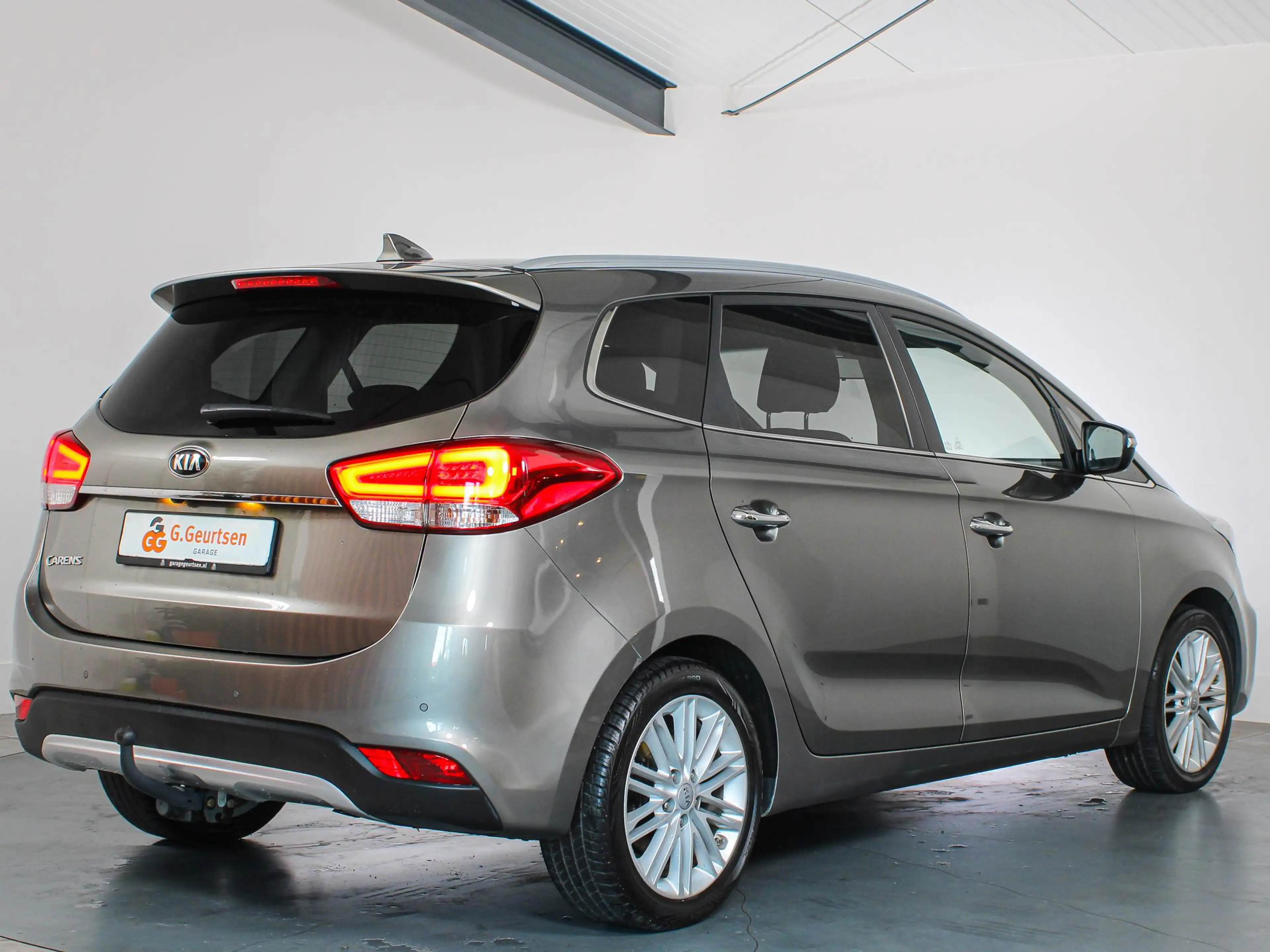 Kia Carens 1.6 GDi DynamicLine Trekhaak, Camera, — photo 2