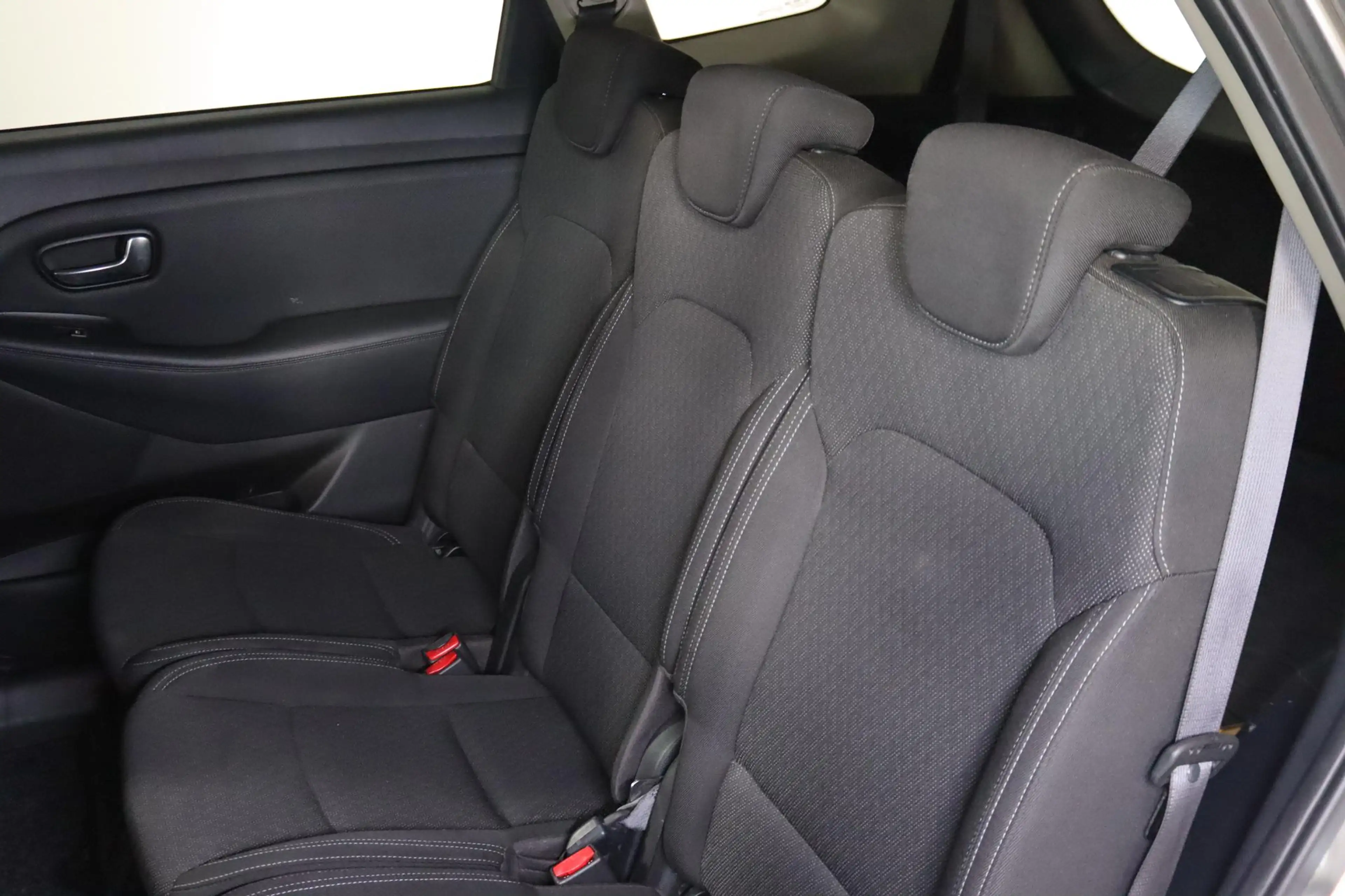 Kia Carens 1.6 GDi DynamicLine Trekhaak, Camera, — photo 5