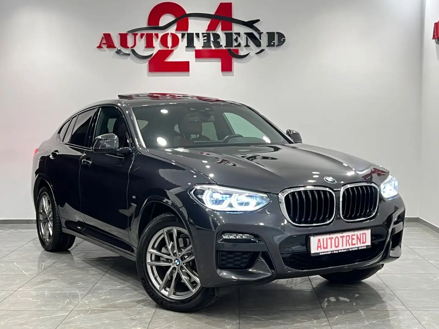 BMW X4 xDrive 20 d M-SPORTPAKET PANO+HEAD-UP+KAMERA Grau - 2
