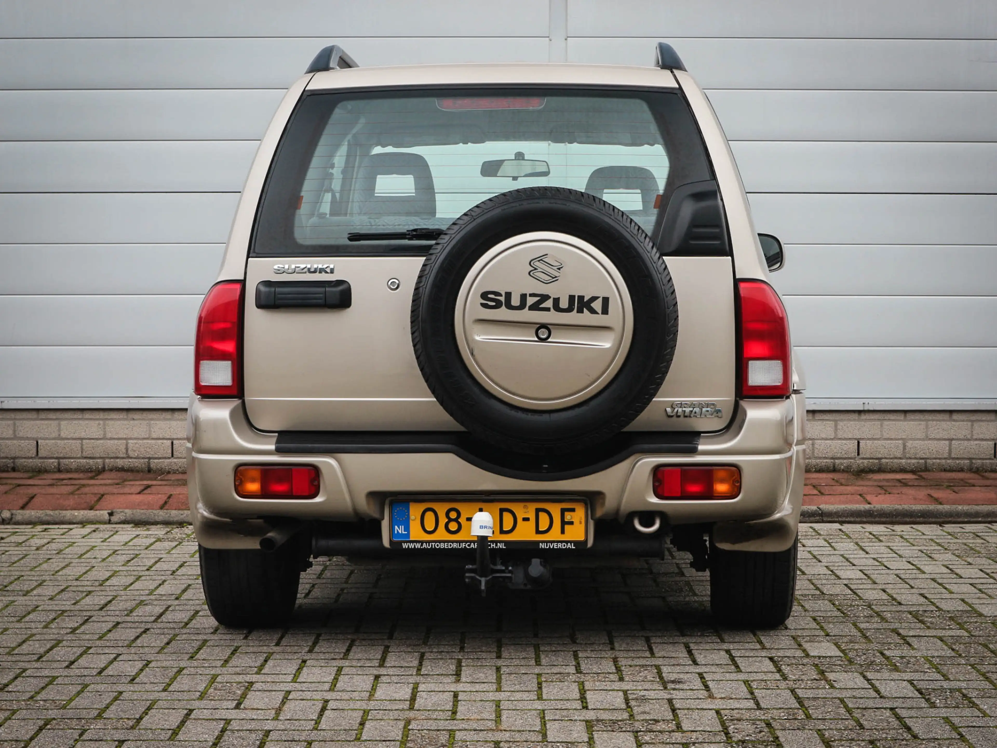 Suzuki Grand Vitara 1.6 Metal Top Wide Body | Audio | Elektrische rame — photo 11