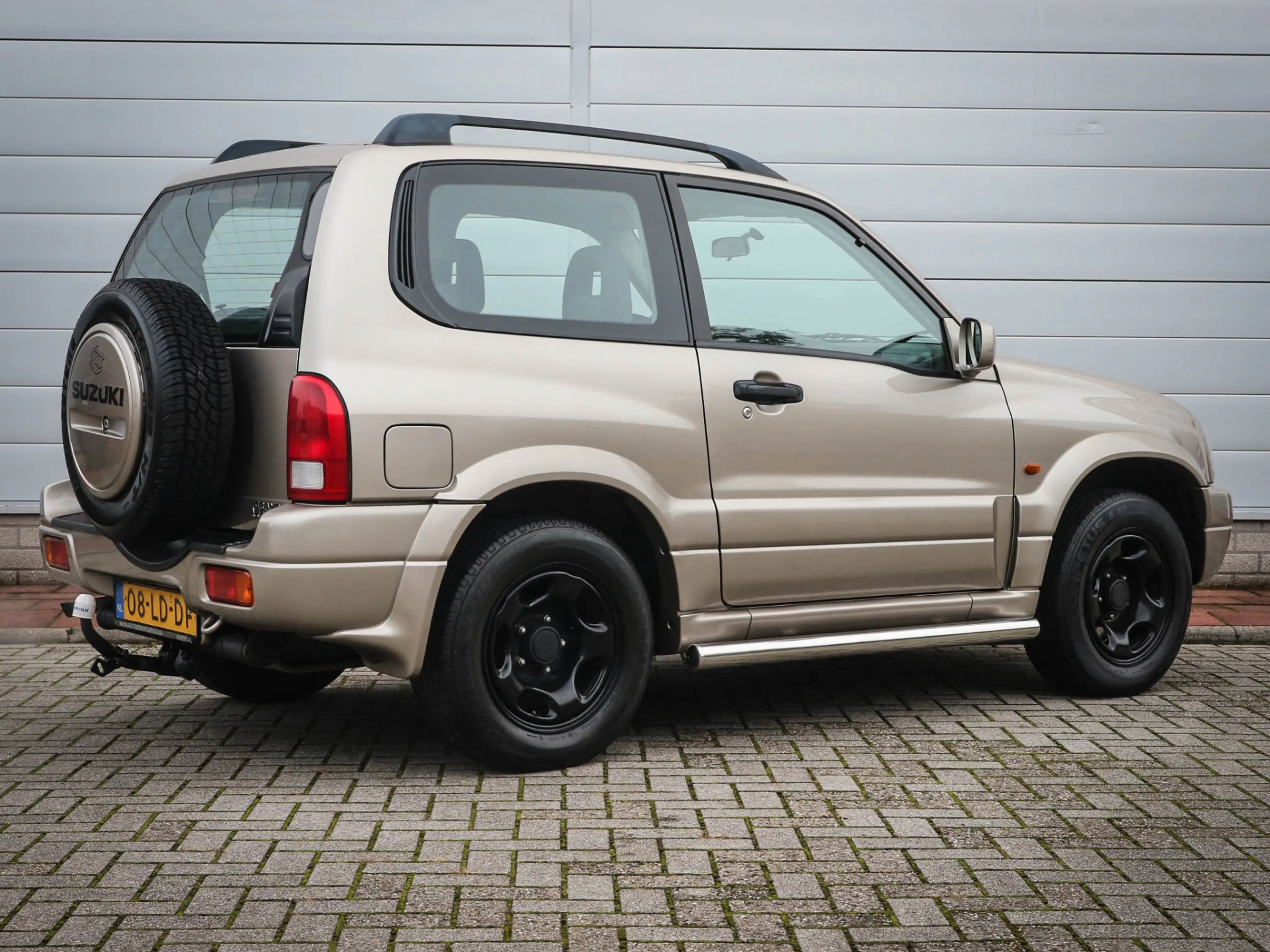 Suzuki Grand Vitara 1.6 Metal Top Wide Body | Audio | Elektrische rame — photo 4
