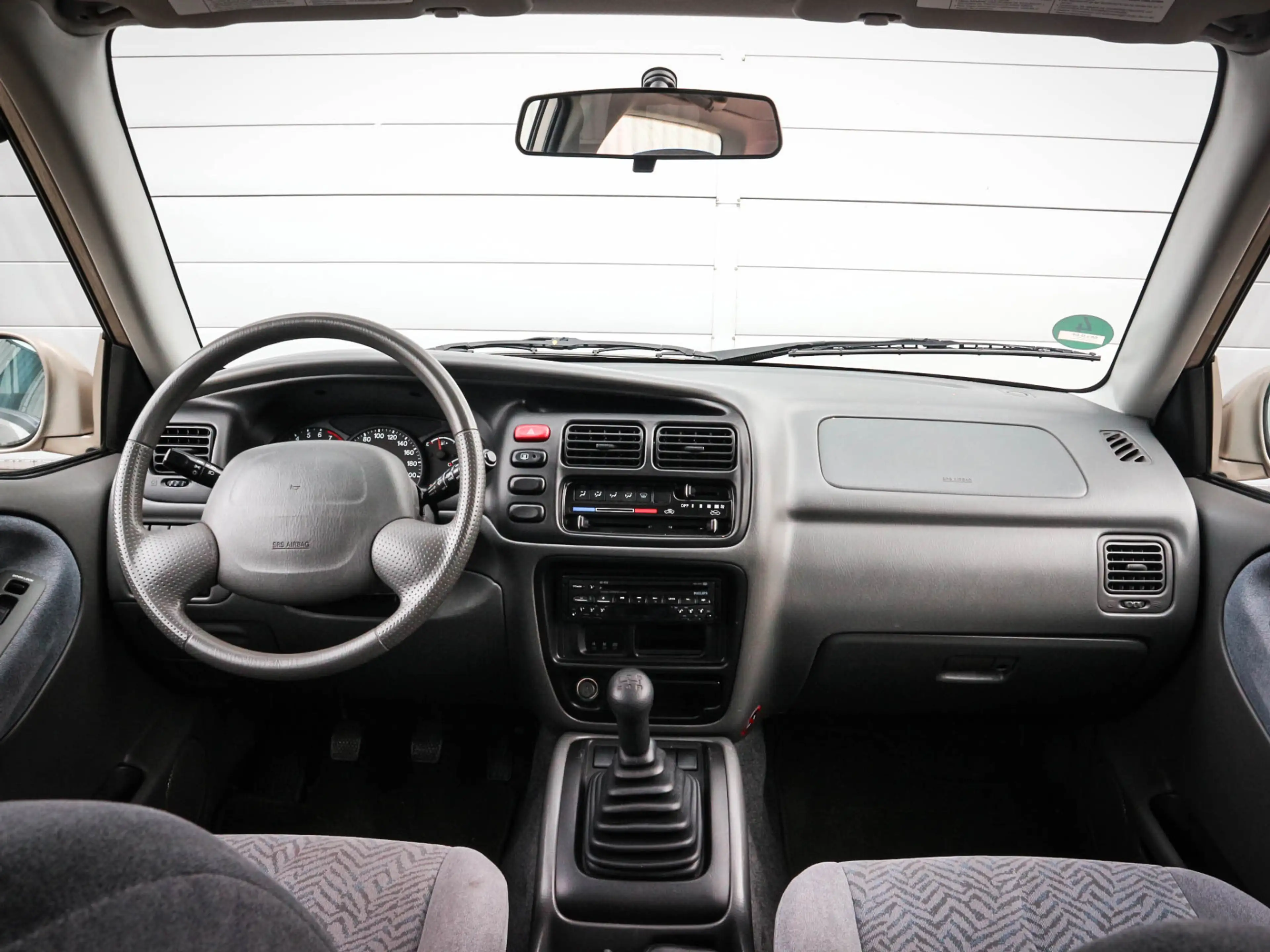 Suzuki Grand Vitara 1.6 Metal Top Wide Body | Audio | Elektrische rame — photo 5