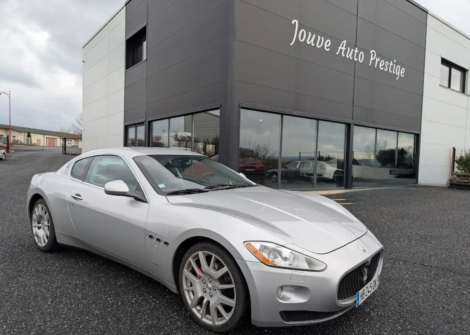 Maserati GranTurismo 4.2 Grau - 1