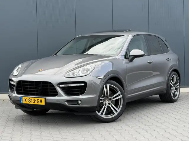 2010 Porsche Cayenne in Grey for sale