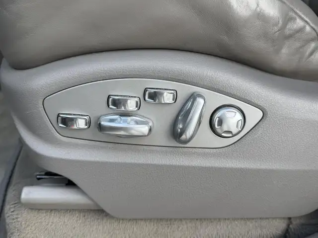 Porsche Cayenne view 27