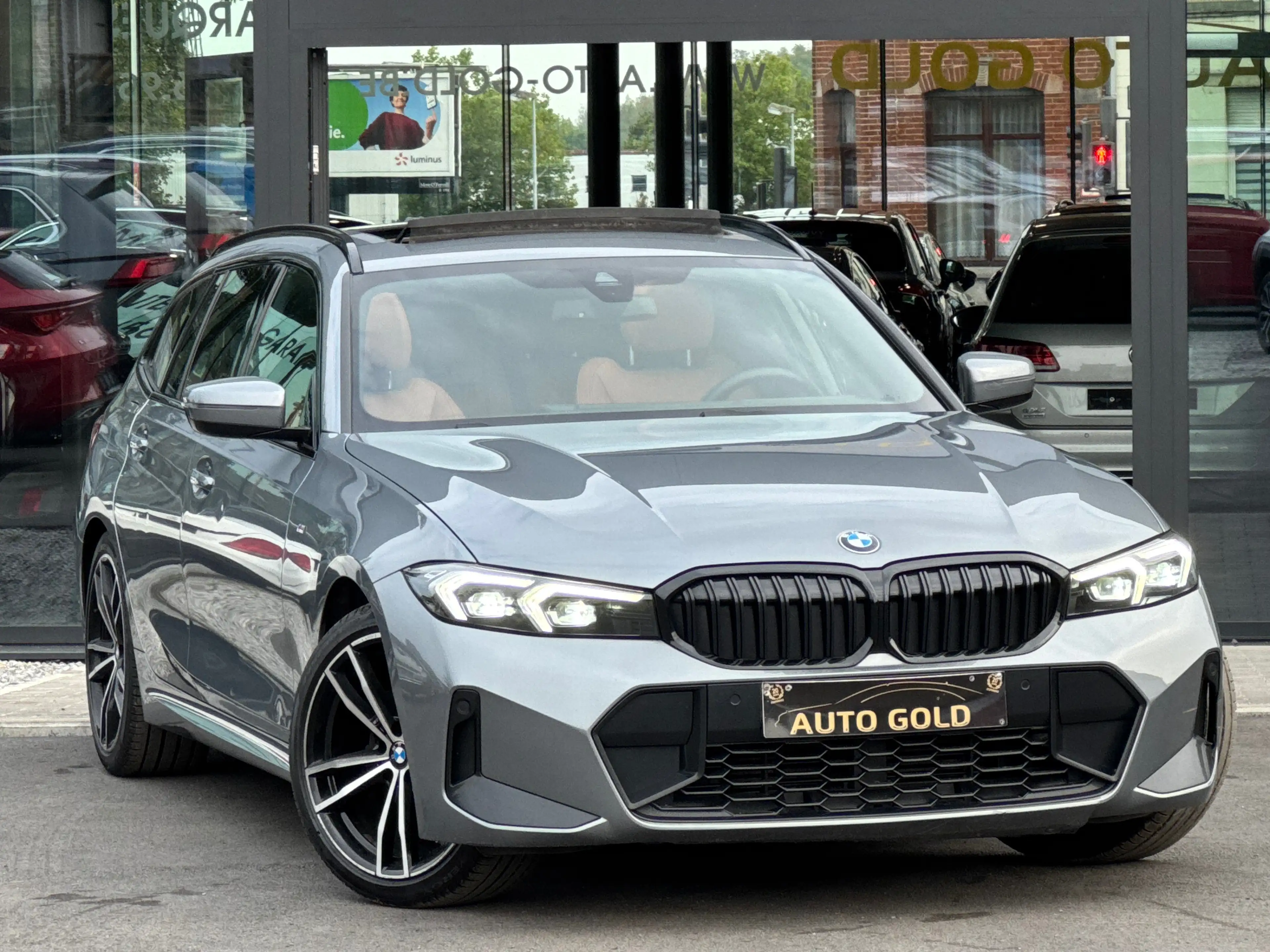 BMW 316 dA / PACK M / NEW MODELS / FULLOPTIONS / BOITE AUTO — photo 2