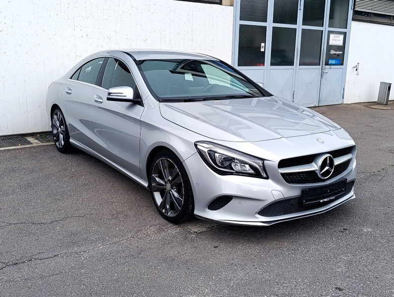 Mercedes-Benz CLA 180 Coupe Urban Automatik Navi LED SHZ PDC — photo 2
