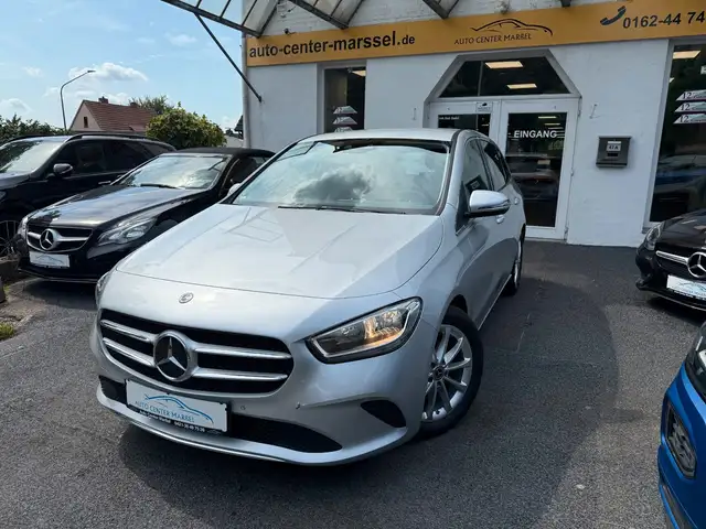 Mercedes-Benz B 180 d KAMERA/NAVI/SPURHALTE/WIDESCREEN/DAB