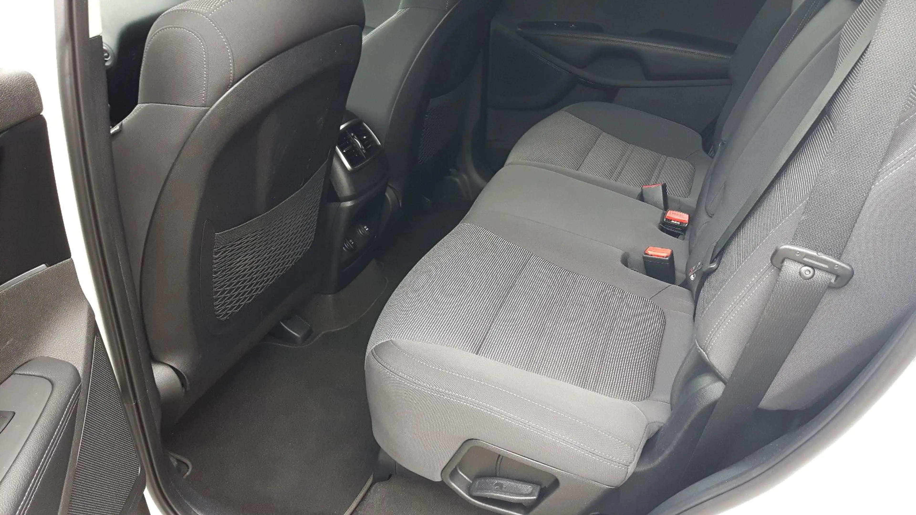 Kia Sorento 2,2D AWD AT Spirit 7-Sitzer AHK — photo 15