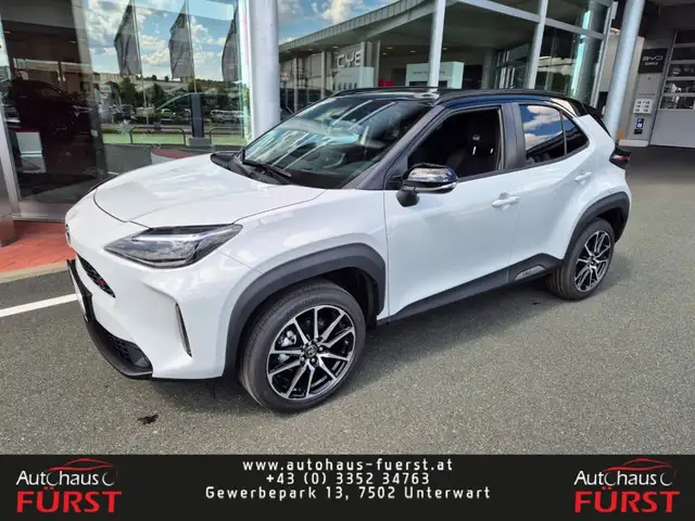Toyota Yaris Cross - 1,5 l 4x2 Hybrid  GR SPORT *Premium-Paket*