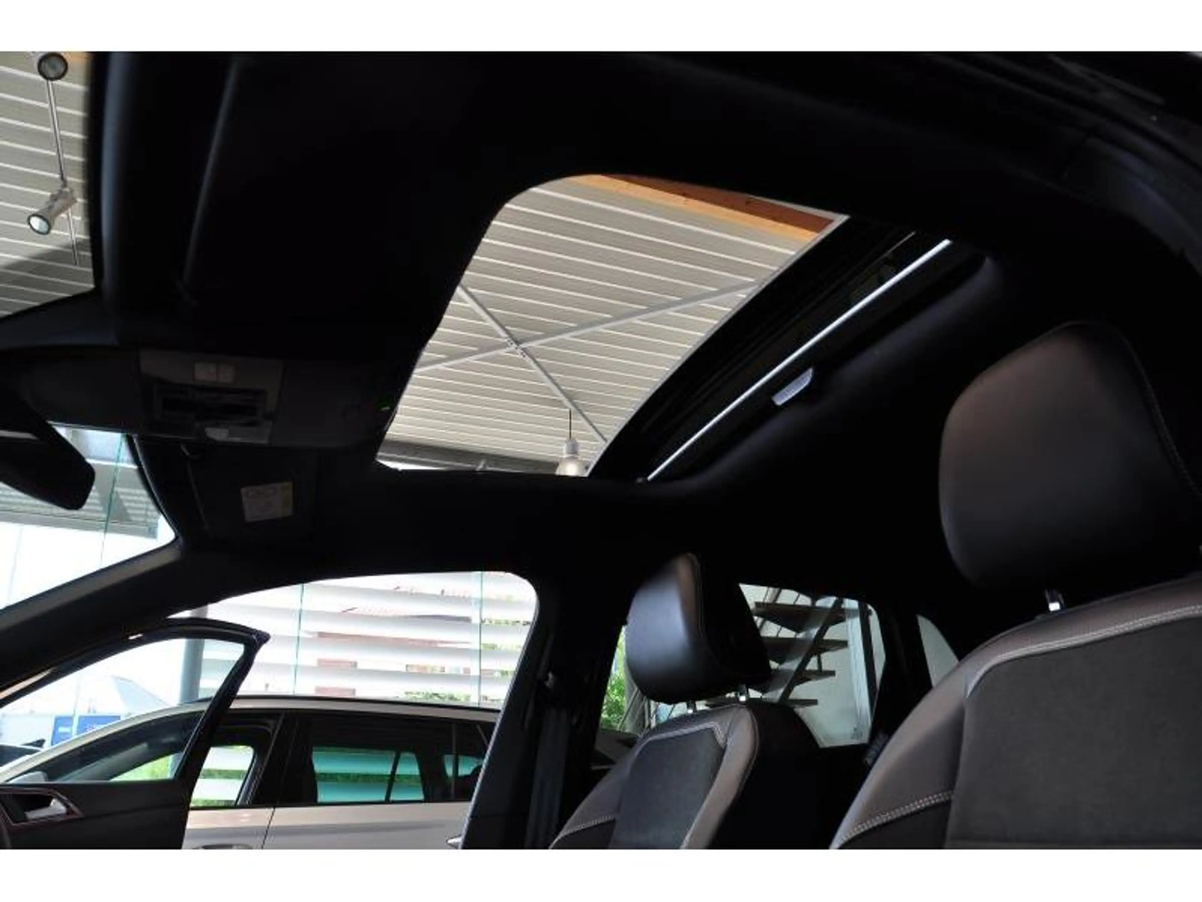 Volkswagen Polo GTI Pano-Beats-IQLed-Carplay-Gps-Camera-VWDealer — photo 6