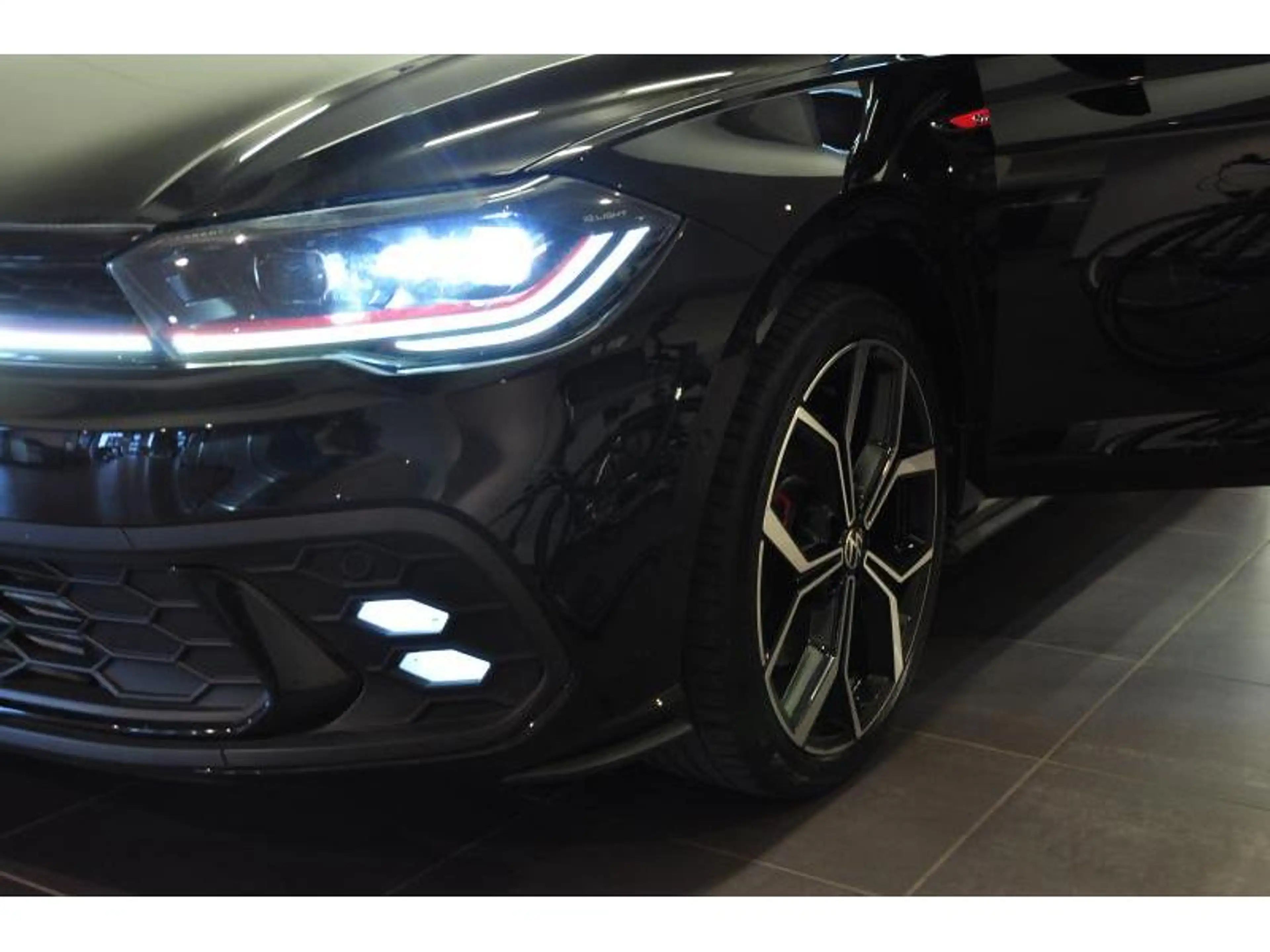 Volkswagen Polo GTI Pano-Beats-IQLed-Carplay-Gps-Camera-VWDealer — photo 14