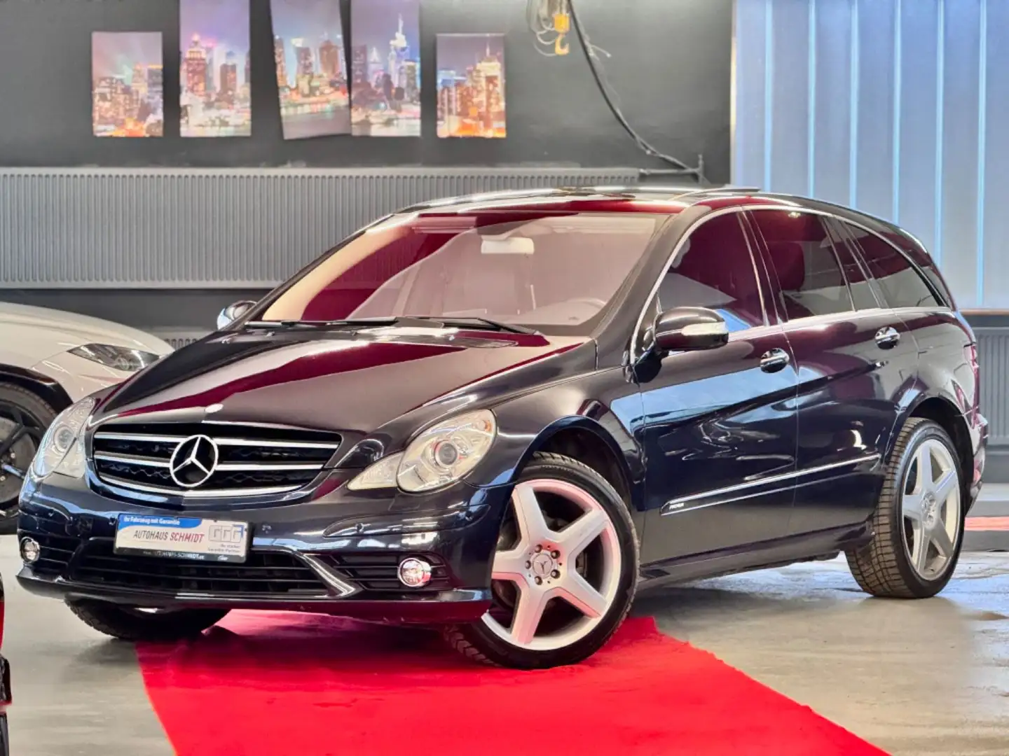 Mercedes-Benz R 320 CDI 4M AMG 7 Sitze Fond Pano AHK Comand 21" Negru - 1