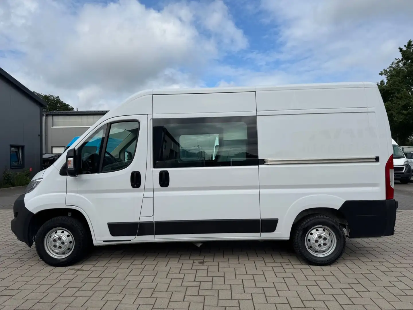 Citroen Jumper 2,2 TDCI MIXTO L2H2/7-Sitzer/Klima/AHK+ Blanc - 2
