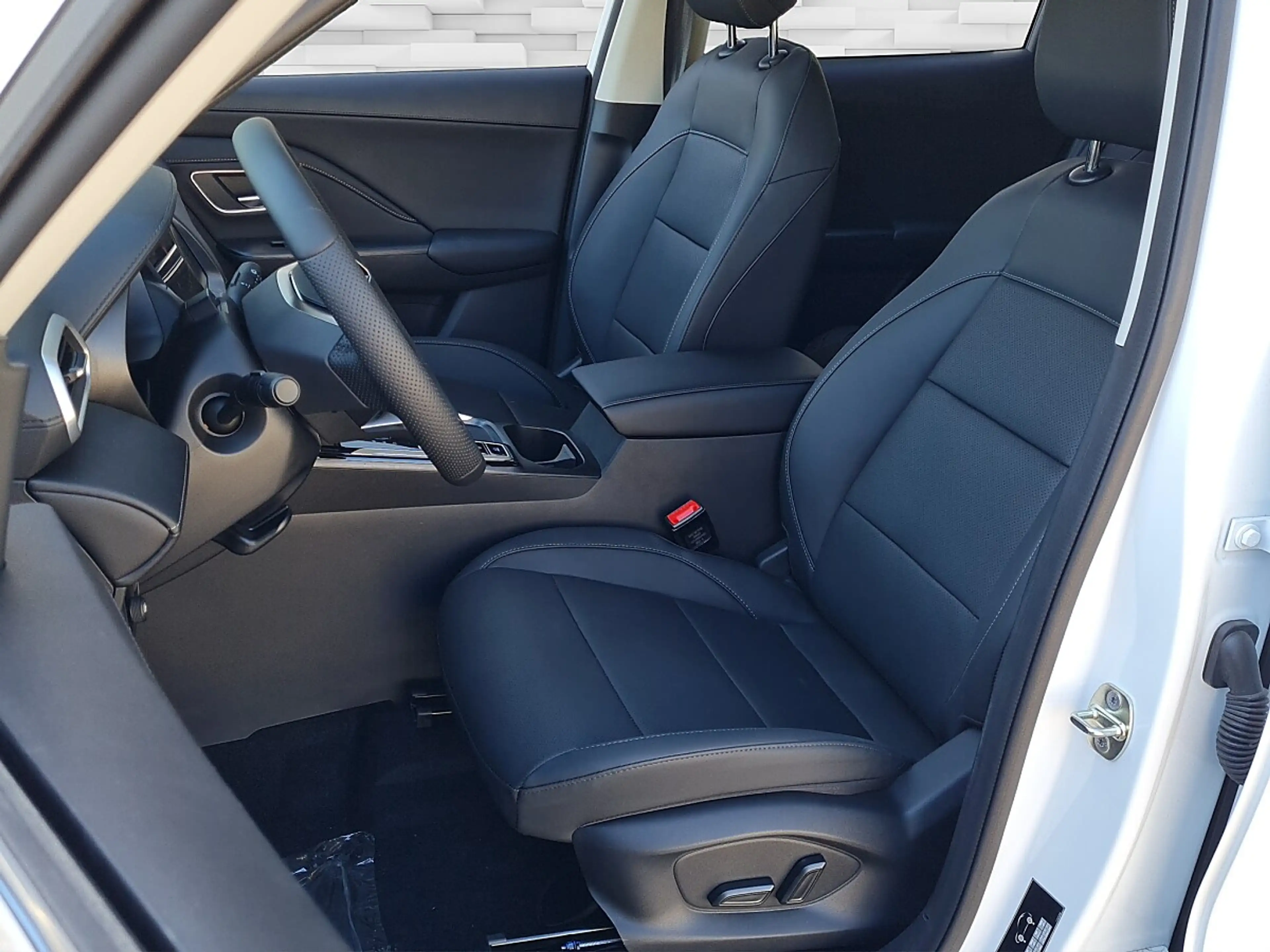 MG ZS 1.5 Hybrid+ Luxury — photo 7