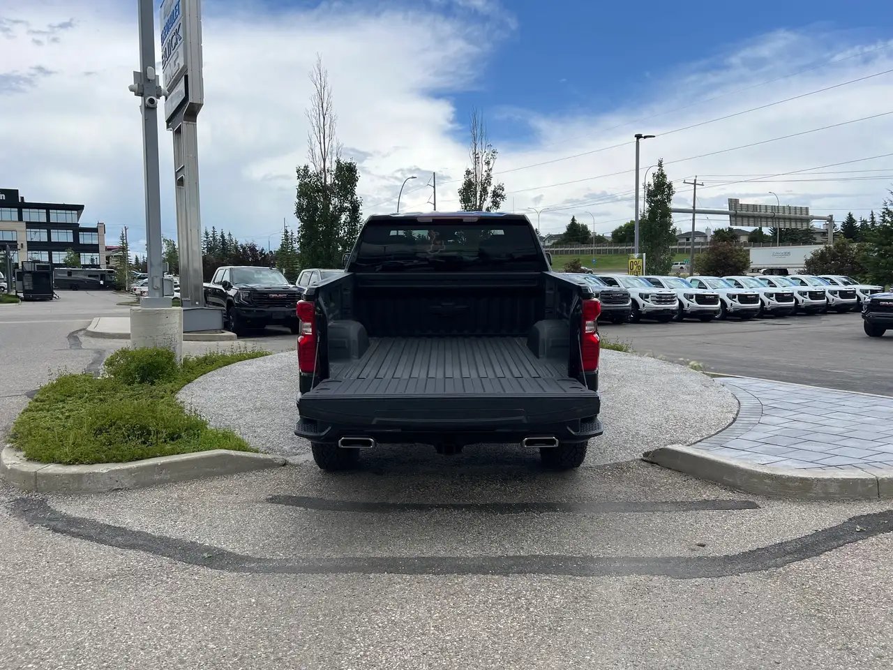 Chevrolet Silverado 1500 photo Chevrolet Silverado 1500