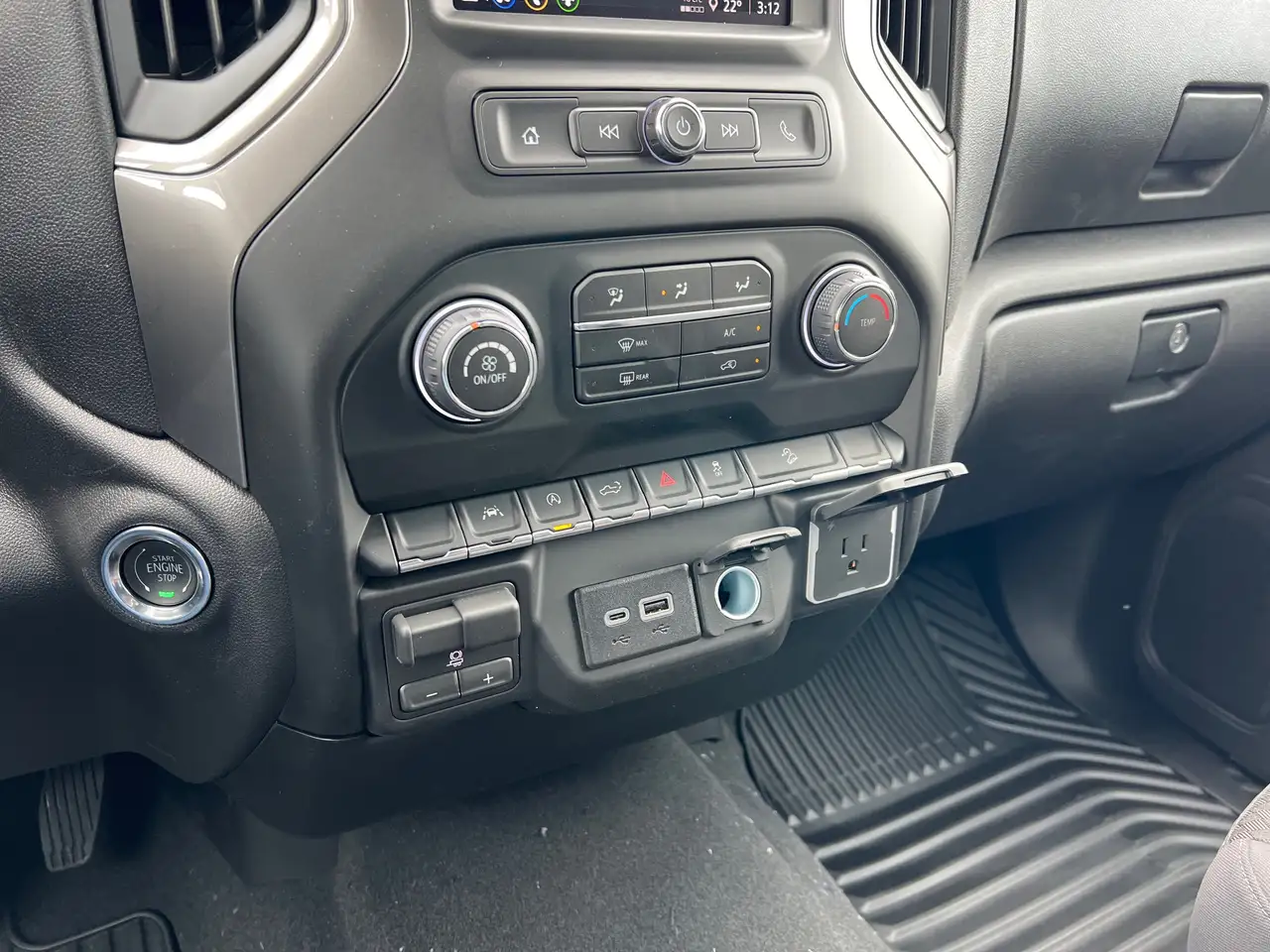 Chevrolet Silverado 1500 photo Chevrolet Silverado 1500