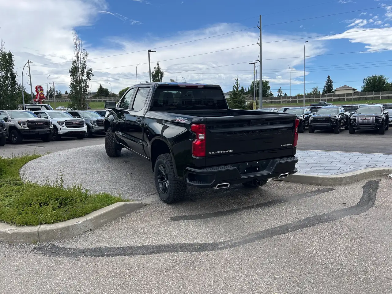 Chevrolet Silverado 1500 photo Chevrolet Silverado 1500