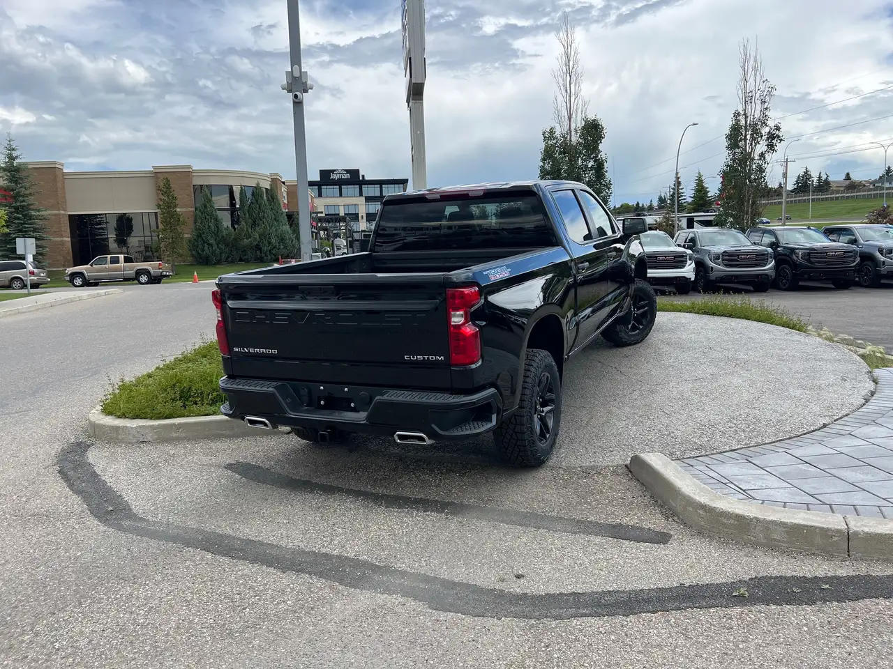 Chevrolet Silverado 1500 photo Chevrolet Silverado 1500