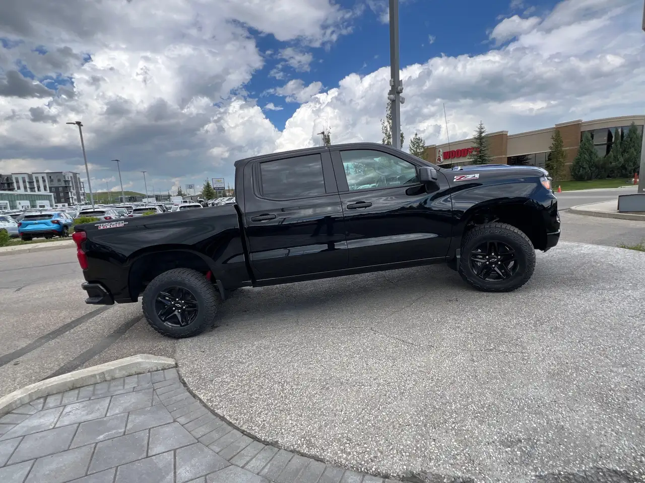 Chevrolet Silverado 1500 photo Chevrolet Silverado 1500